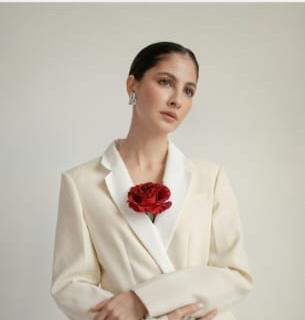Model blazer putih